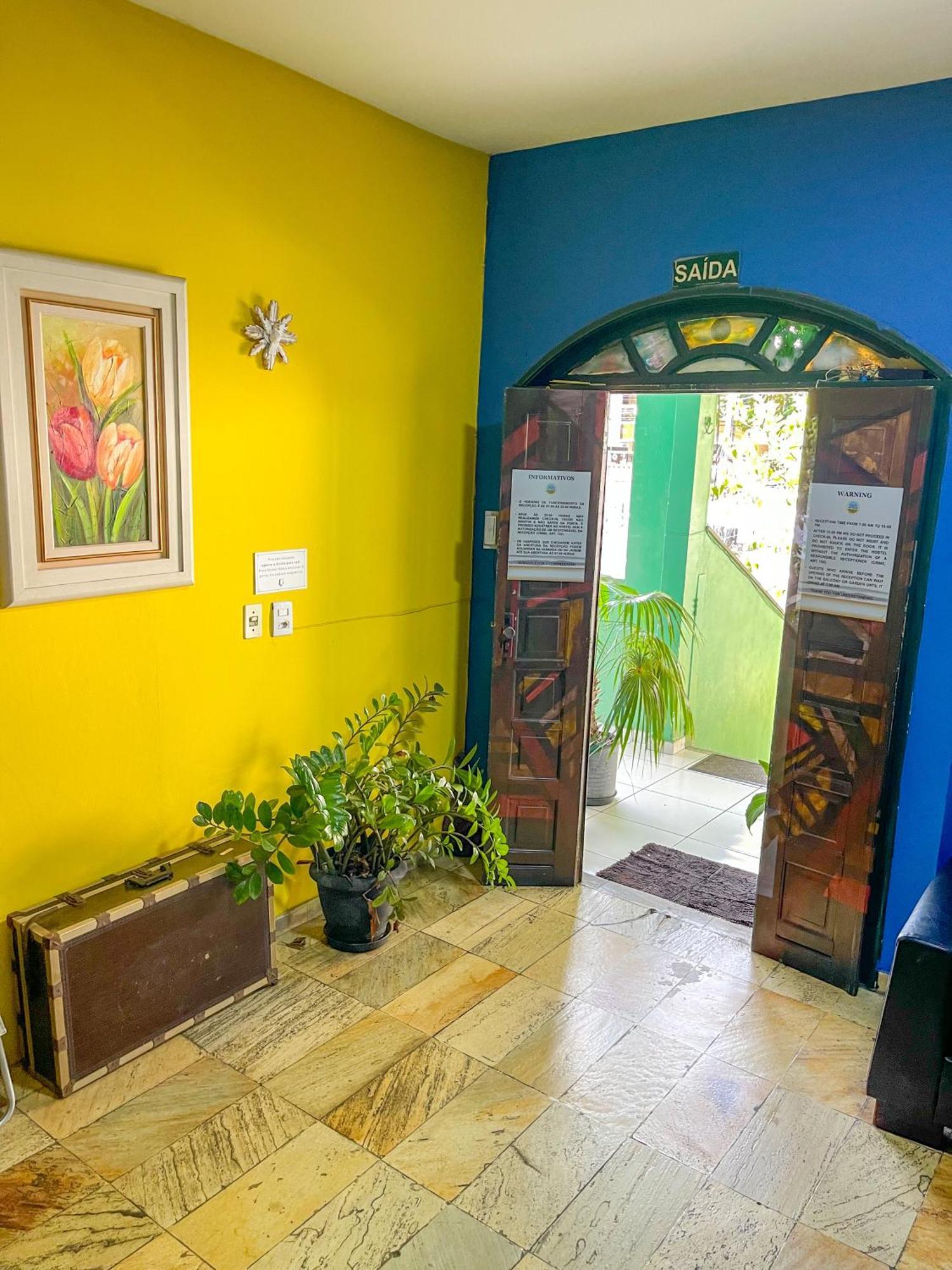 Onca Da Praia Hostel Vitoria Bagian luar foto