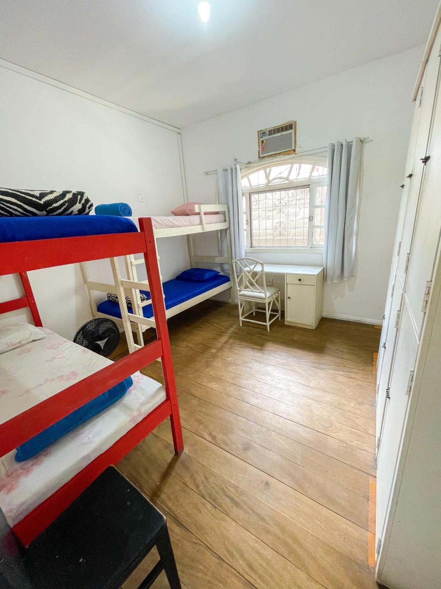 Onca Da Praia Hostel Vitoria Bagian luar foto