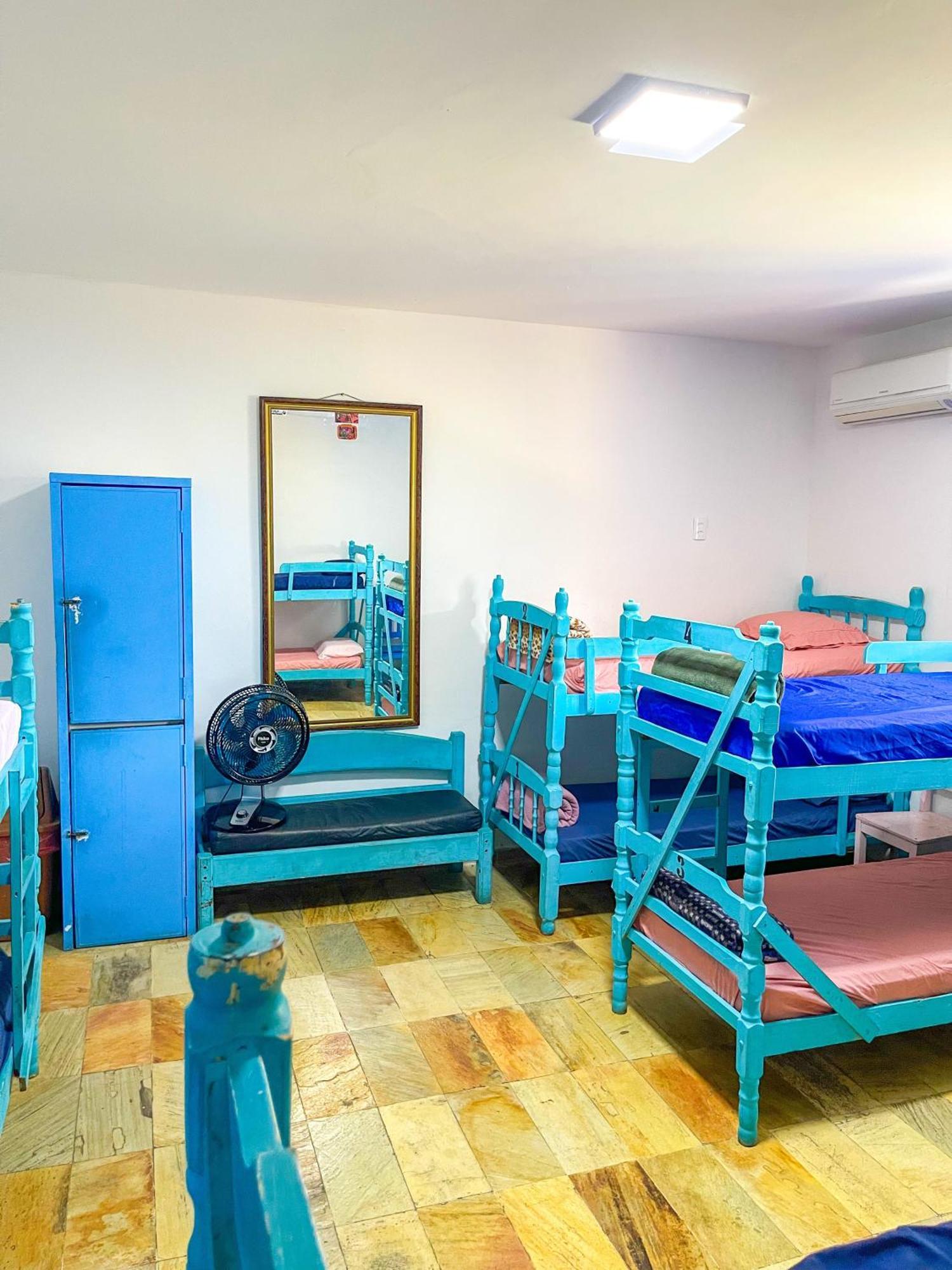 Onca Da Praia Hostel Vitoria Bagian luar foto