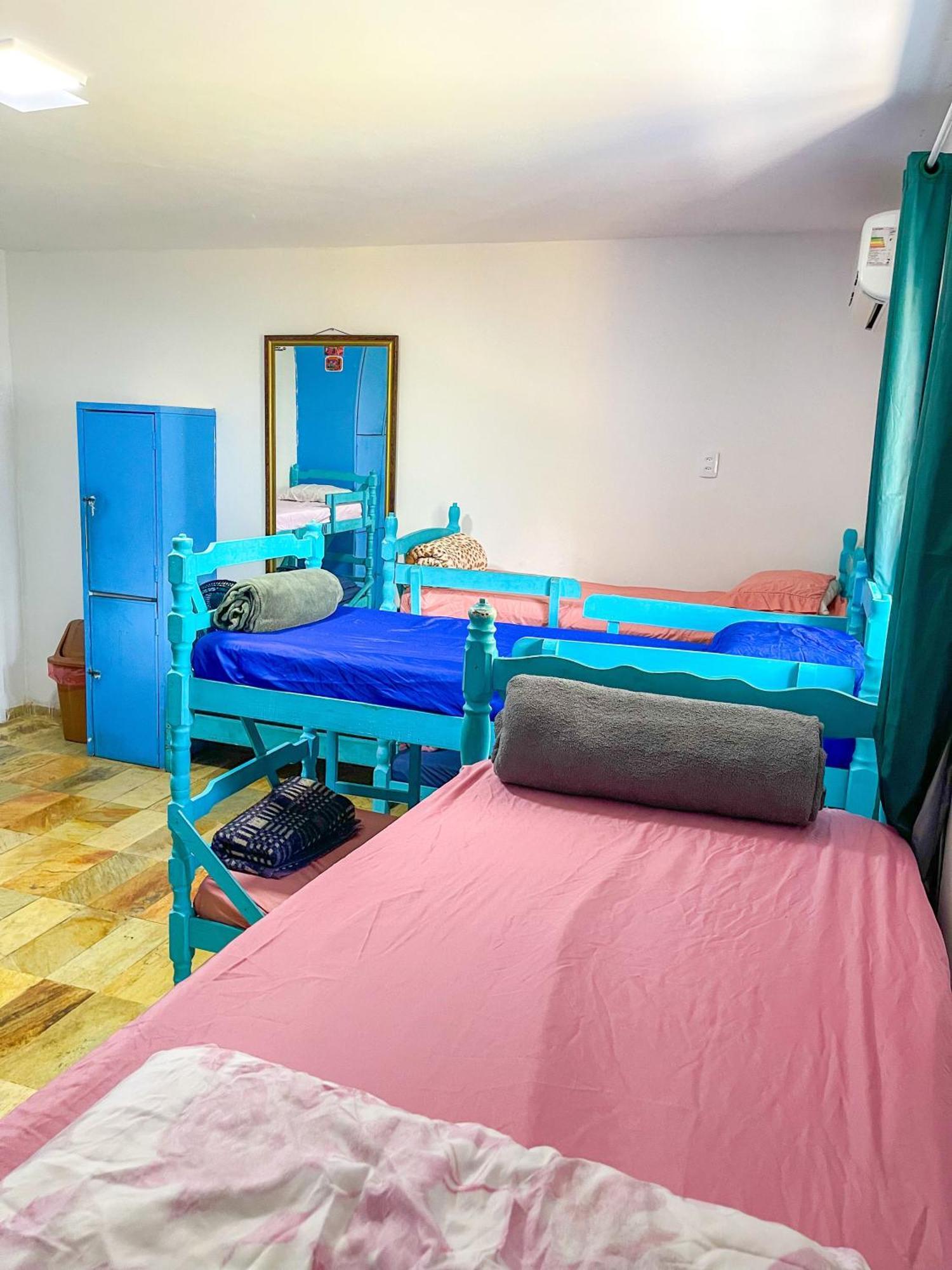 Onca Da Praia Hostel Vitoria Bagian luar foto