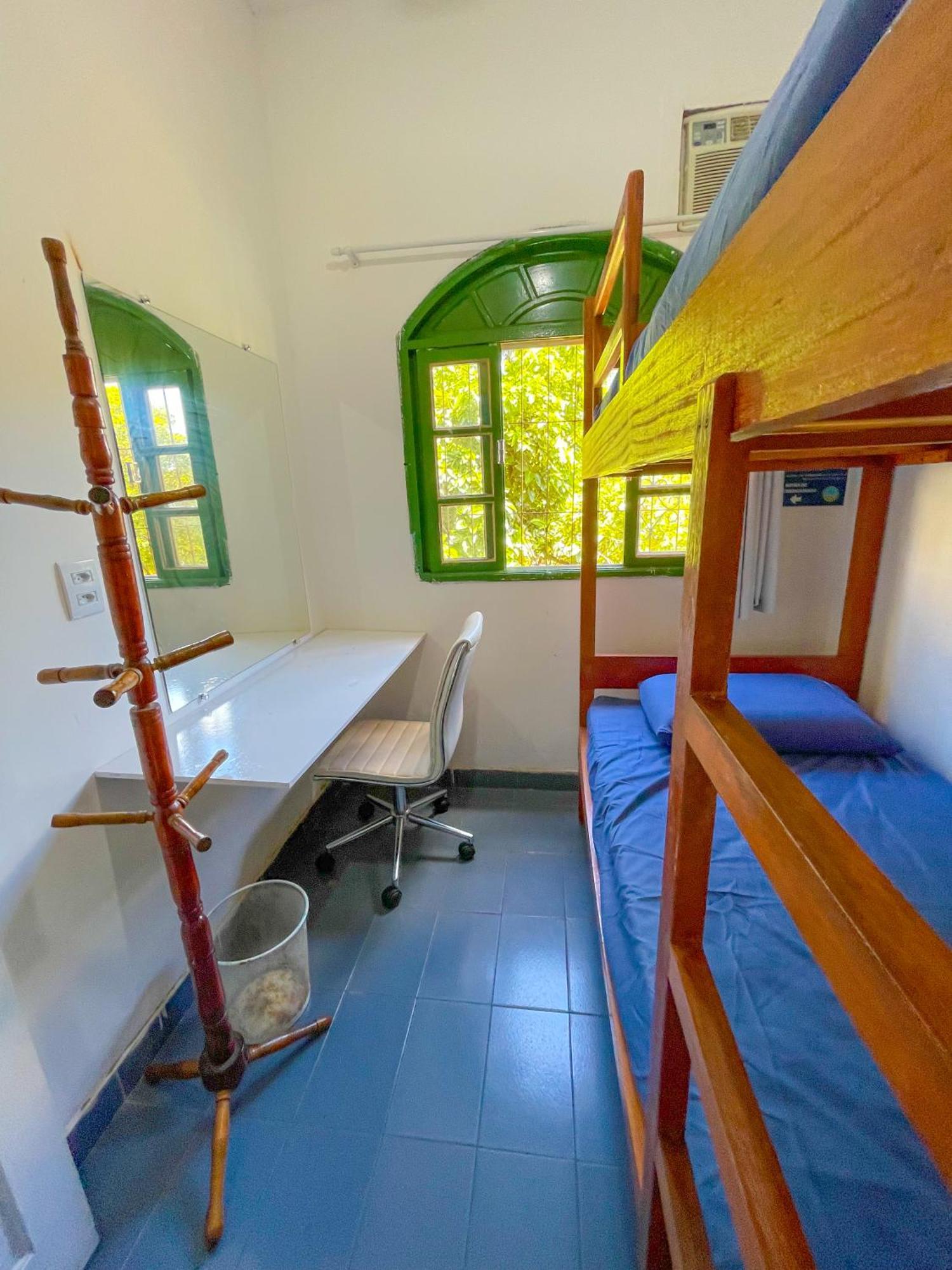 Onca Da Praia Hostel Vitoria Bagian luar foto