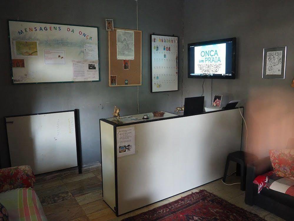 Onca Da Praia Hostel Vitoria Bagian luar foto